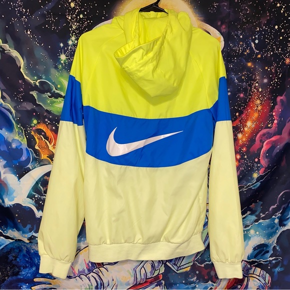Men’s Small Nike Windbreaker For Sale - Picture 4 of 4